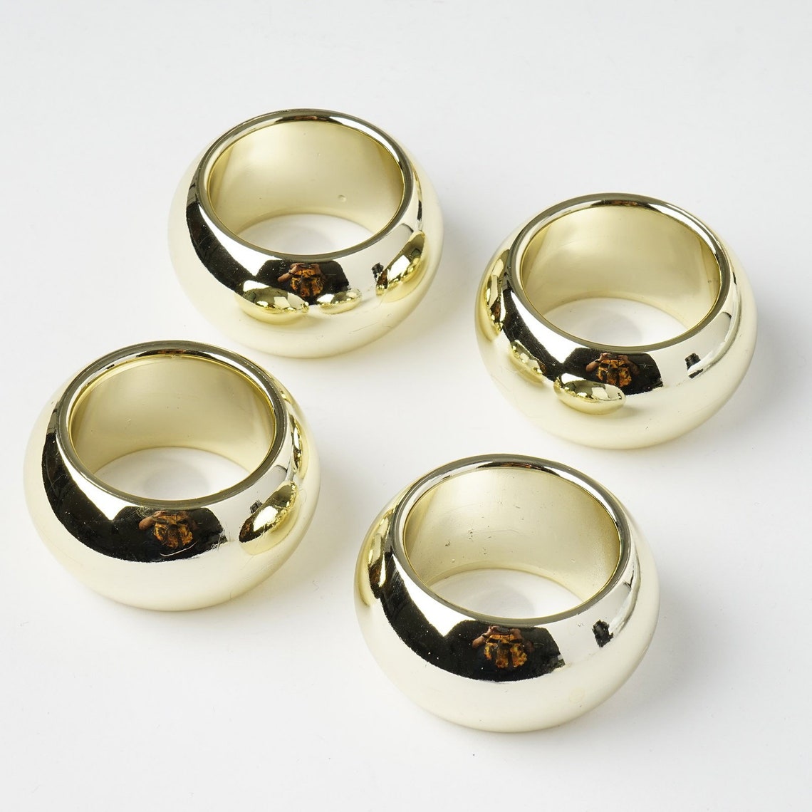 4 Pack Gold Acrylic Napkin Rings, Napkin Holder, Dinner Napkin Rings, Table Decor